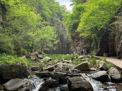 -龙潭大峡谷