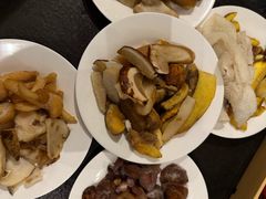 -天宜隆蘑菇宴火锅(石景山旗舰店)