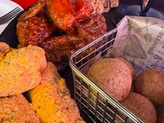 -BHC炸鸡(明洞总店)