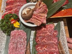 -炼火烤肉店
