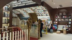 -奈尔宝家庭中心·亲子餐厅(长沙运达汇店)