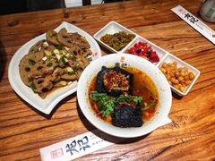 -湘人龙记老长沙米粉(鸟巢店)