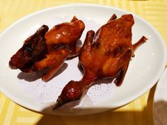 招牌烤乳鸽-石岐佬中山菜馆(张溪店)