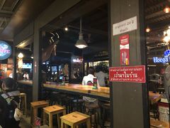 -席娜卡琳火车铁道夜市