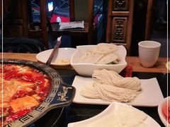 -纸盐河码头火锅(十八梯店)