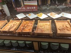 -釜御山海鲜烤肉火锅自助(新城市中心店)