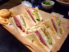 -绿茵阁(体育西分店)