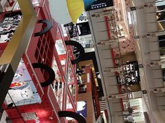 -上海来福士广场