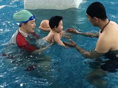 -小小王国亲子游泳(富民中心)