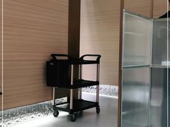 -红鼎豆捞·非遗鲍皇汤火锅(宝丰路店)