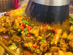 经典碳火牛蛙-老佛爷蛙锅•鲜蛙煲(麦凯乐店)