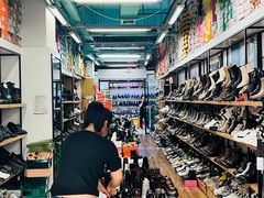 -百荣世贸商城