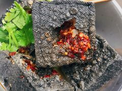 -黑色经典臭豆腐·湖南特产(步行街店)