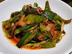 尖椒回锅肉-鸡毛店·川菜(李家沱店)