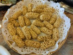 -鲁朗纳麦石锅鸡庄园