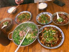 -杨三娘跷脚牛肉(羊子山西路店)