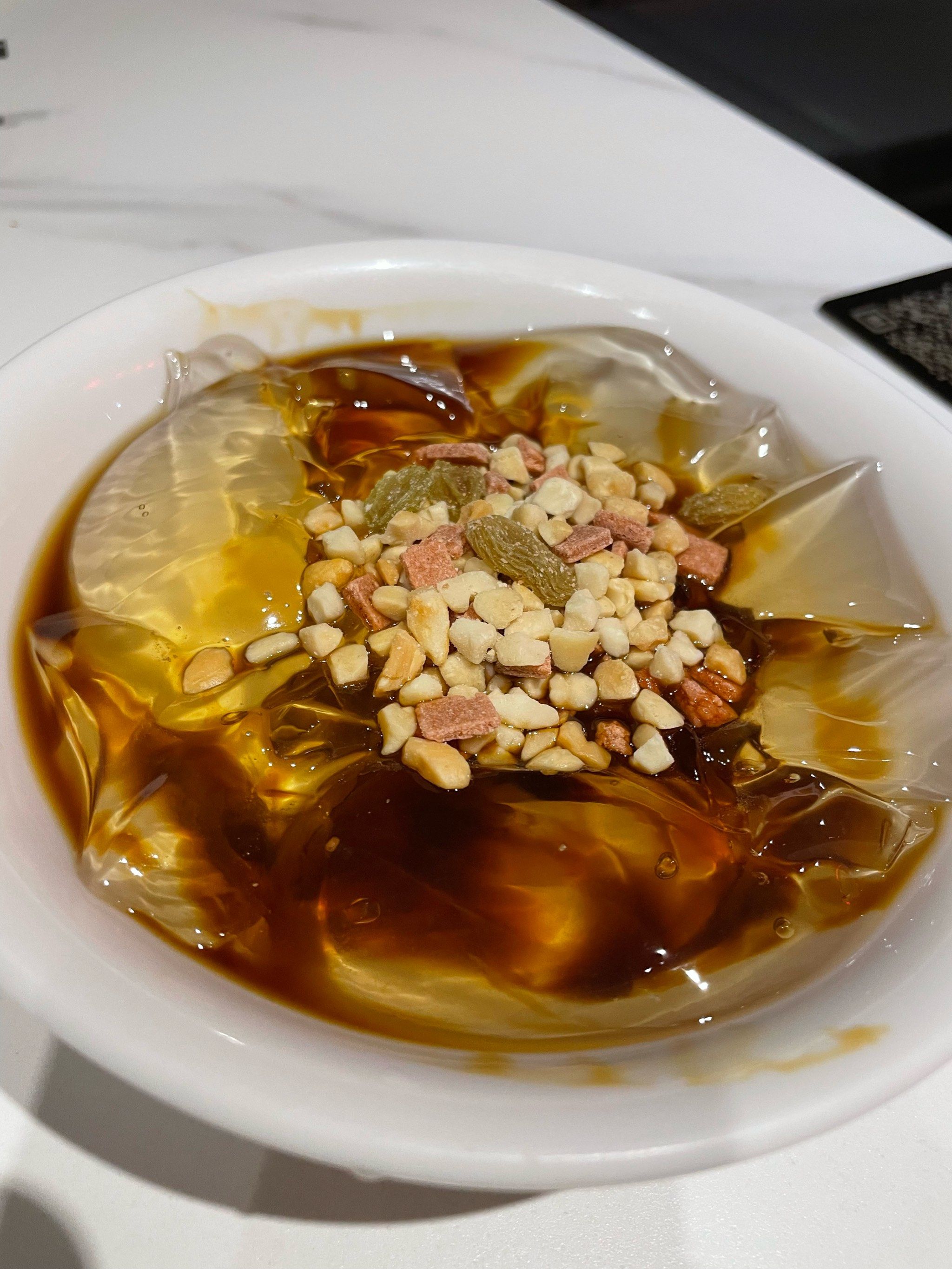 一碗冰冰凉的冰粉是来自成都的味道,一如既往地支持付小姐!