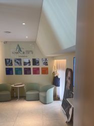 -安吉拉·纤纤玉指美甲美睫创意中心