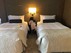 -上海滴水湖皇冠假日酒店