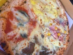 四拼披萨-Primo·丽莫意大利窑烤披萨