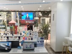 -荣耀授权专卖店(黄浦浙江中路店)
