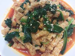 -巴特餐饮6加1音乐餐吧·新疆菜
