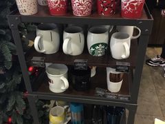 零售区-星巴克臻选(深圳龙华红山天虹店)