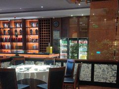 -八府香鸭·啫啫煲(华山路店)