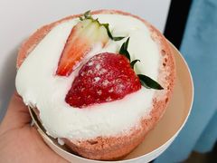 草莓雪山卷-欢牛蛋糕屋(城西店)