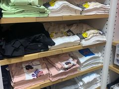-优衣库(郑州丹尼斯大卫城店)