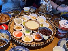 -包整·丝娃娃(一览甲秀楼风景店)