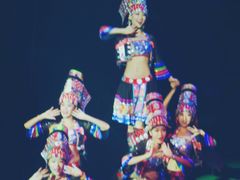 -勐巴拉娜西超级歌舞秀
