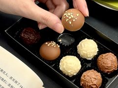 -Laderach 莱德拉(上海环贸iapm店)