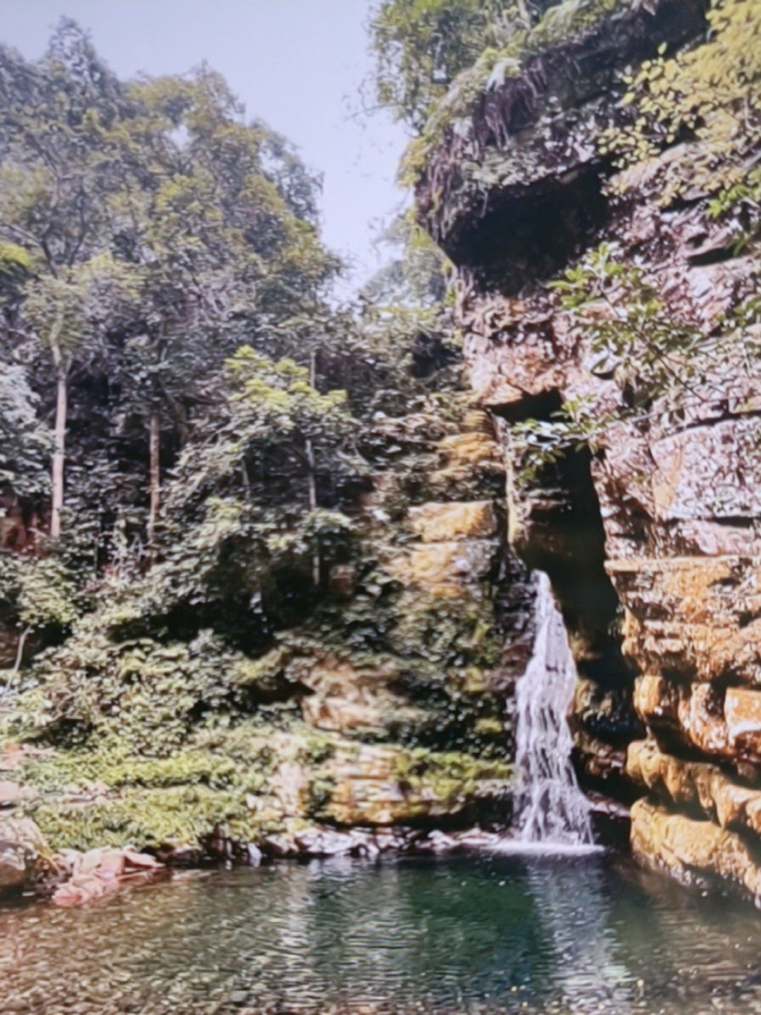 武宣百崖大峡谷,青山绿水,空气清新