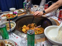 -山河屯铁锅炖·非遗东北菜(南山店)