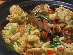 -八府香鸭·啫啫煲(华山路店)