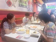 -渝是乎川渝小炒(新世界百货望京店)