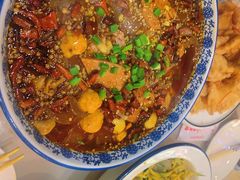 -老码头黑皮肘子锅包肉熏酱水饺(文政街店)