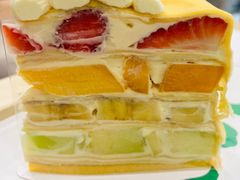 应季白巧水果千层-PAOPAO Bakery&Café(港汇店)