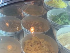 -牛满溢·自助潮汕鲜牛肉火锅(龙汇路店)
