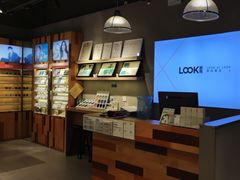 -LOOK眼镜·蔡司依视路配镜(宝山万达店)