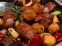 石锅花椒啫牛小排-新荣记(建国门外大街店)