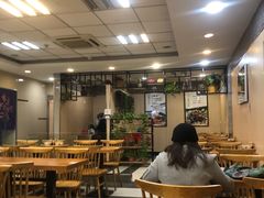 大堂-鑫花溪牛肉米粉(凤凰街创始总店)