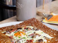 鸡蛋蘑菇熏肉荞麦可丽饼-RAC BAR(安福路店)