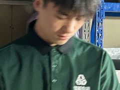 -绿树电竞(五路店)