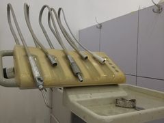 -上海市徐汇区口腔医院