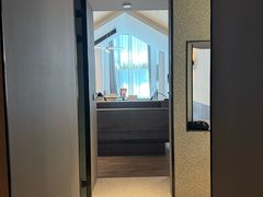 -上海虹桥中心爱琴海亚朵S酒店