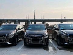 -富君租车(外滩店)