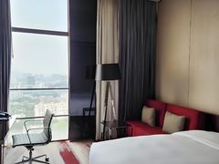 -广州天河希尔顿酒店