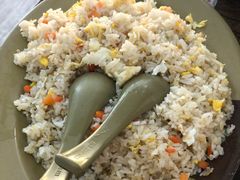 牛肉鸡蛋炒饭-贞姨美食·老字号海鲜大排档